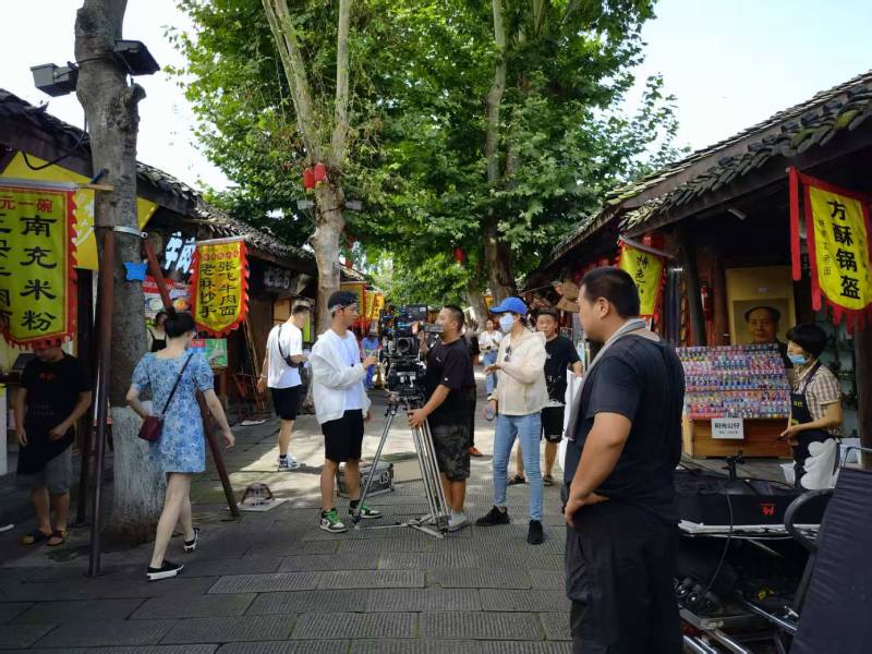 玛沁县产品视频拍摄技术升级：AI与三维动画深度融合