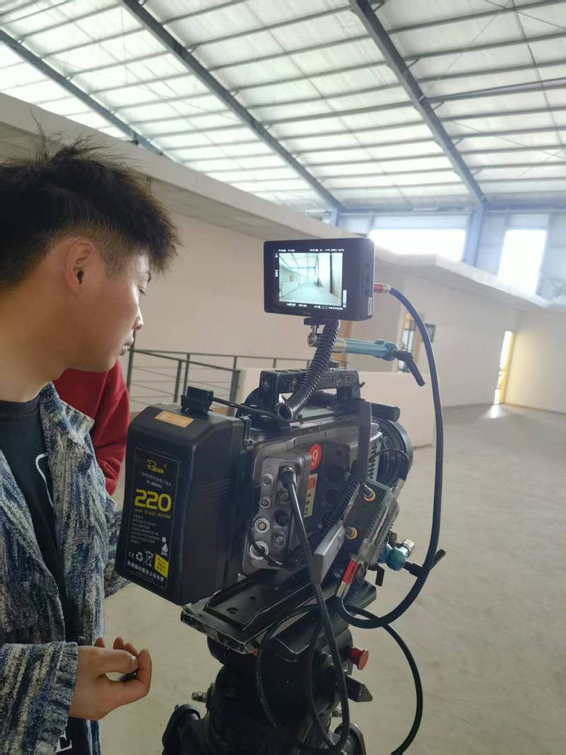 玛沁县电商产品视频拍摄制作：小成本也能产出高质感内容？